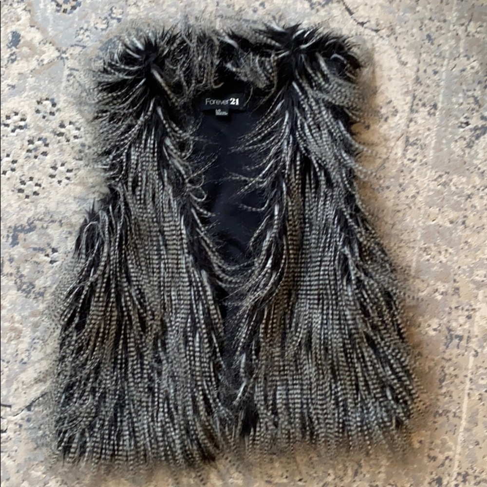 Faux fur vest forever 21